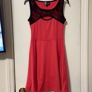 Junior dress size S